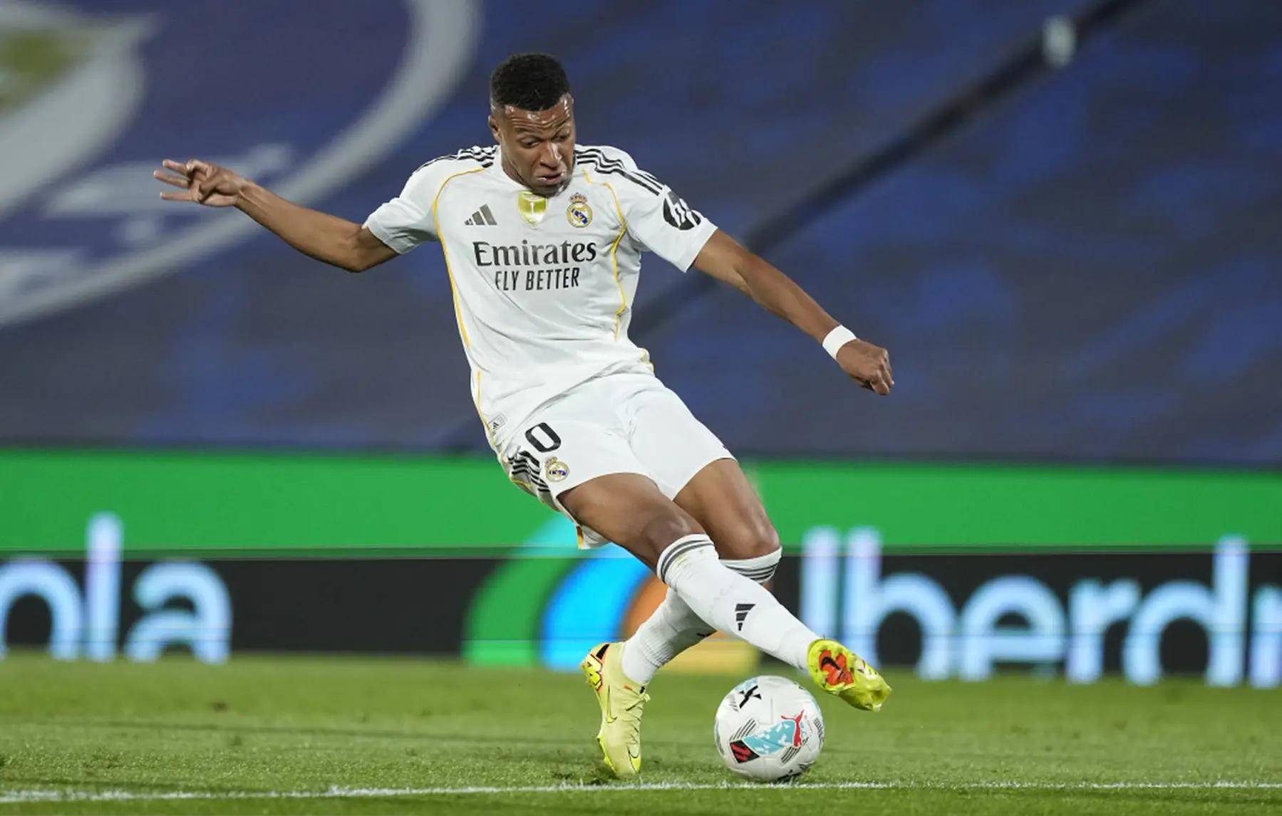 包含转会期马德里竞技备战欧超杯,主帅复盘细节曝光,信心回归,数据趋势出现新变化的词条 包含转会期马德里竞技备战欧超杯,主帅复盘细节曝光,信心回归,数据趋势出现新变化的词条