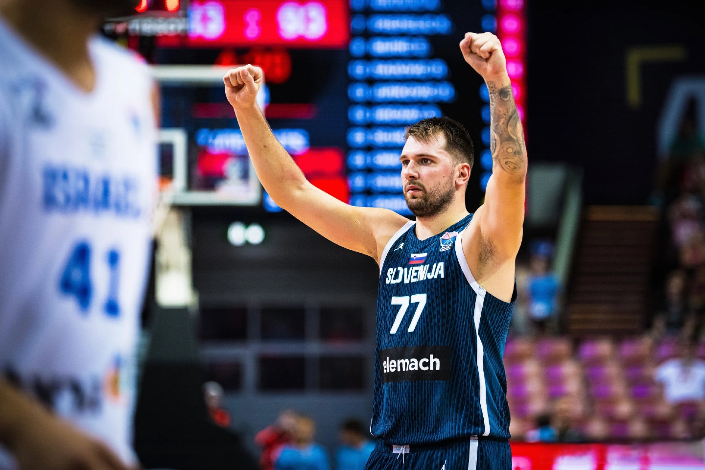 雷速体育-里程碑夜山东男篮再遭质疑，意大利杯窗口期刷纪录，媒体盛赞，高层口径保持一致的简单介绍