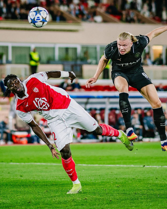 关于哈兰德在美国队比赛中突破纪录，赛况扑朔迷离引发热议！的信息